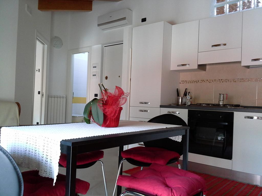 Casa Vacanze The Flea'S Home Fondi Oda fotoğraf